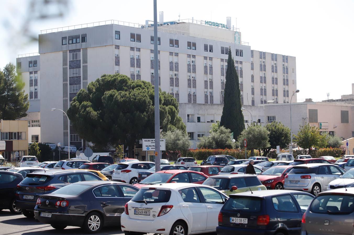 La tensa calma del Hospital Reina Sofía de Córdoba