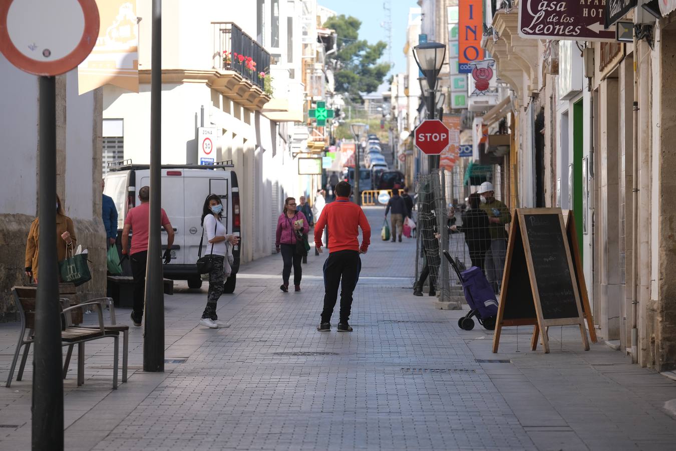 FOTOS: Cádiz, el 29 de abril, aún en confinamiento por el Covid-19