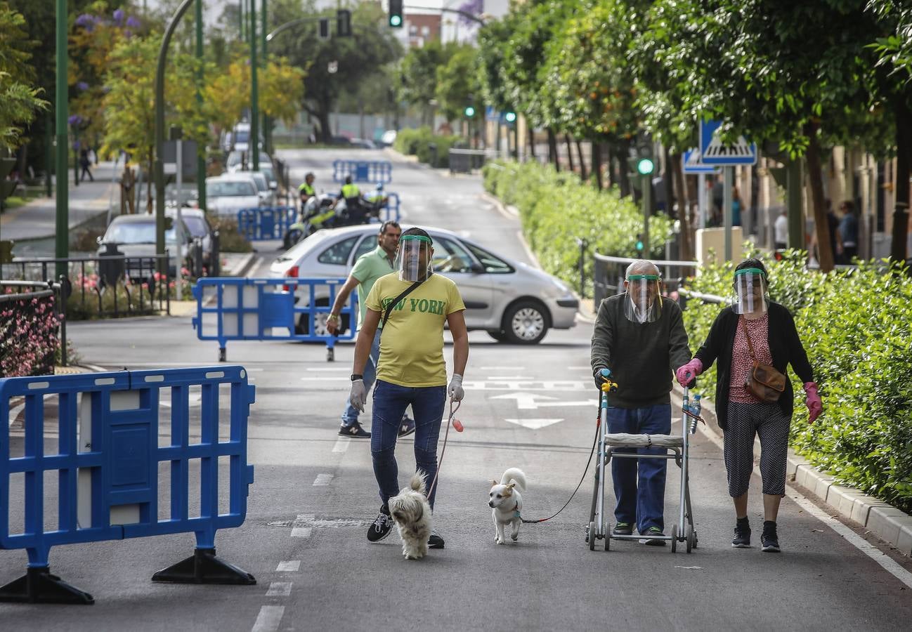 «Buen funcionamiento» del primer día de peatonalización de grandes vías en Sevilla