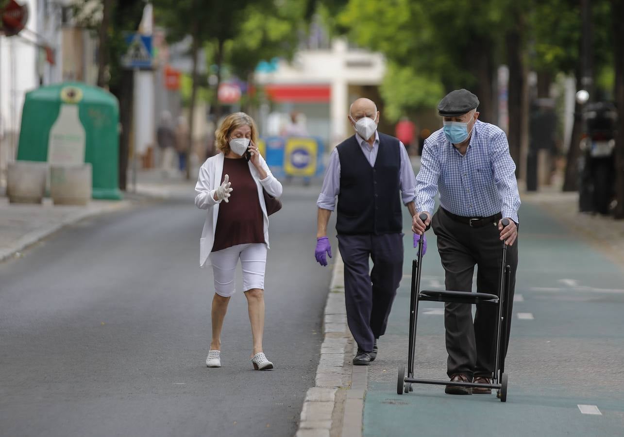 «Buen funcionamiento» del primer día de peatonalización de grandes vías en Sevilla