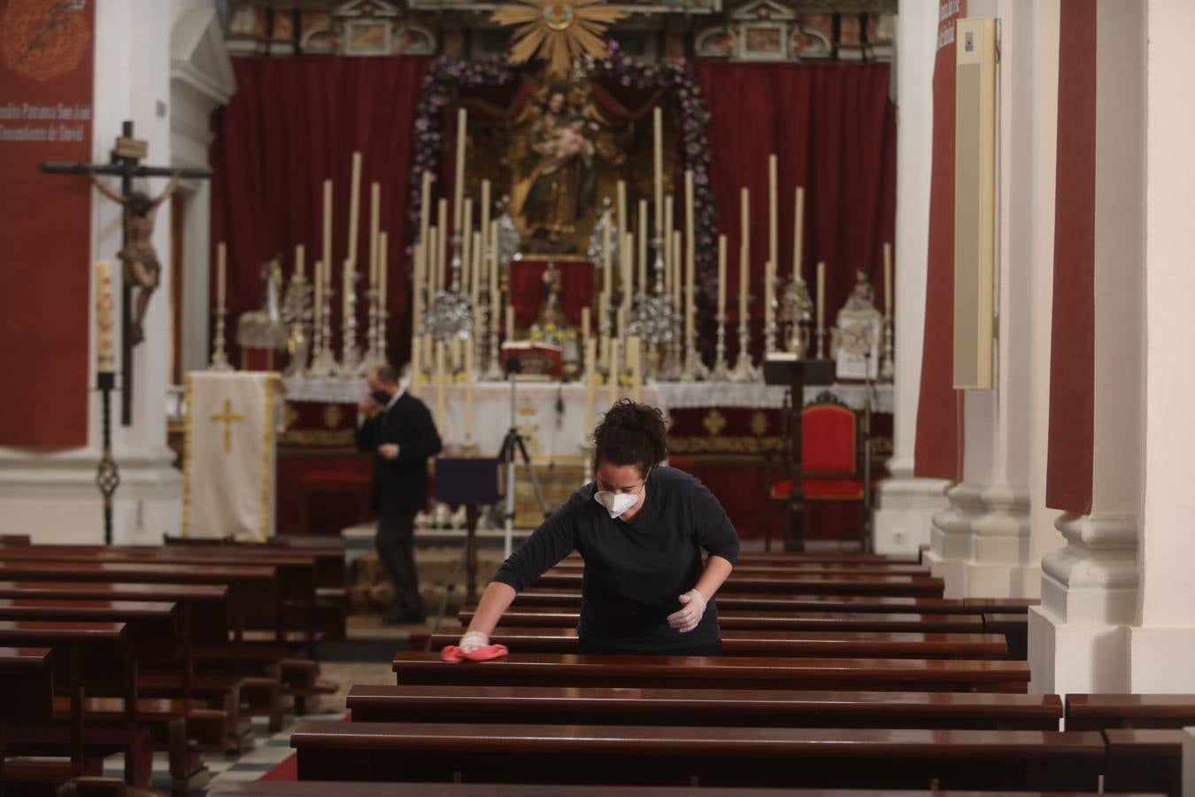 Todo preparado en las iglesias de Cádiz para la reapertura