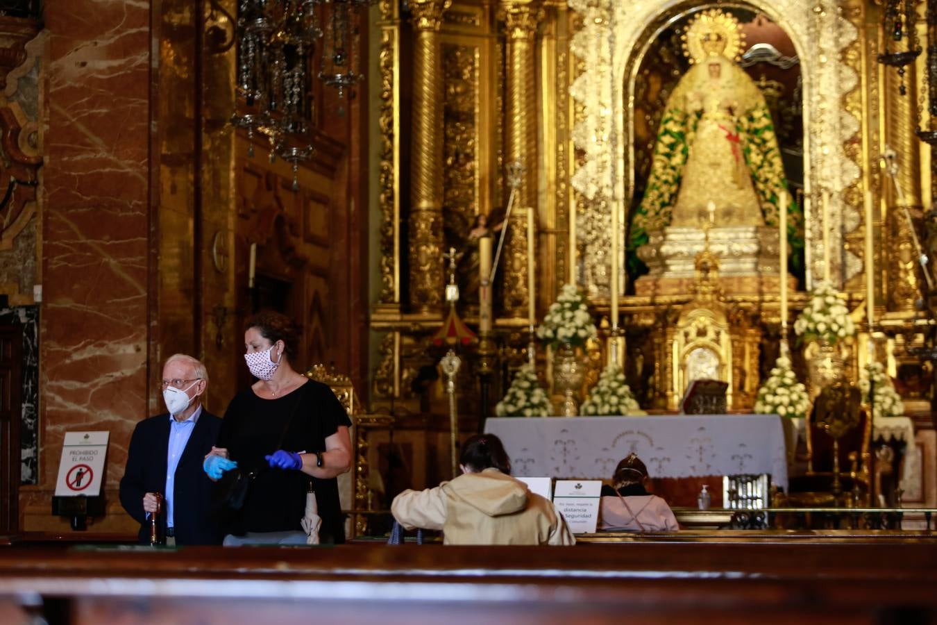 La Basílica de la Macarena abre sus puertas de nuevo