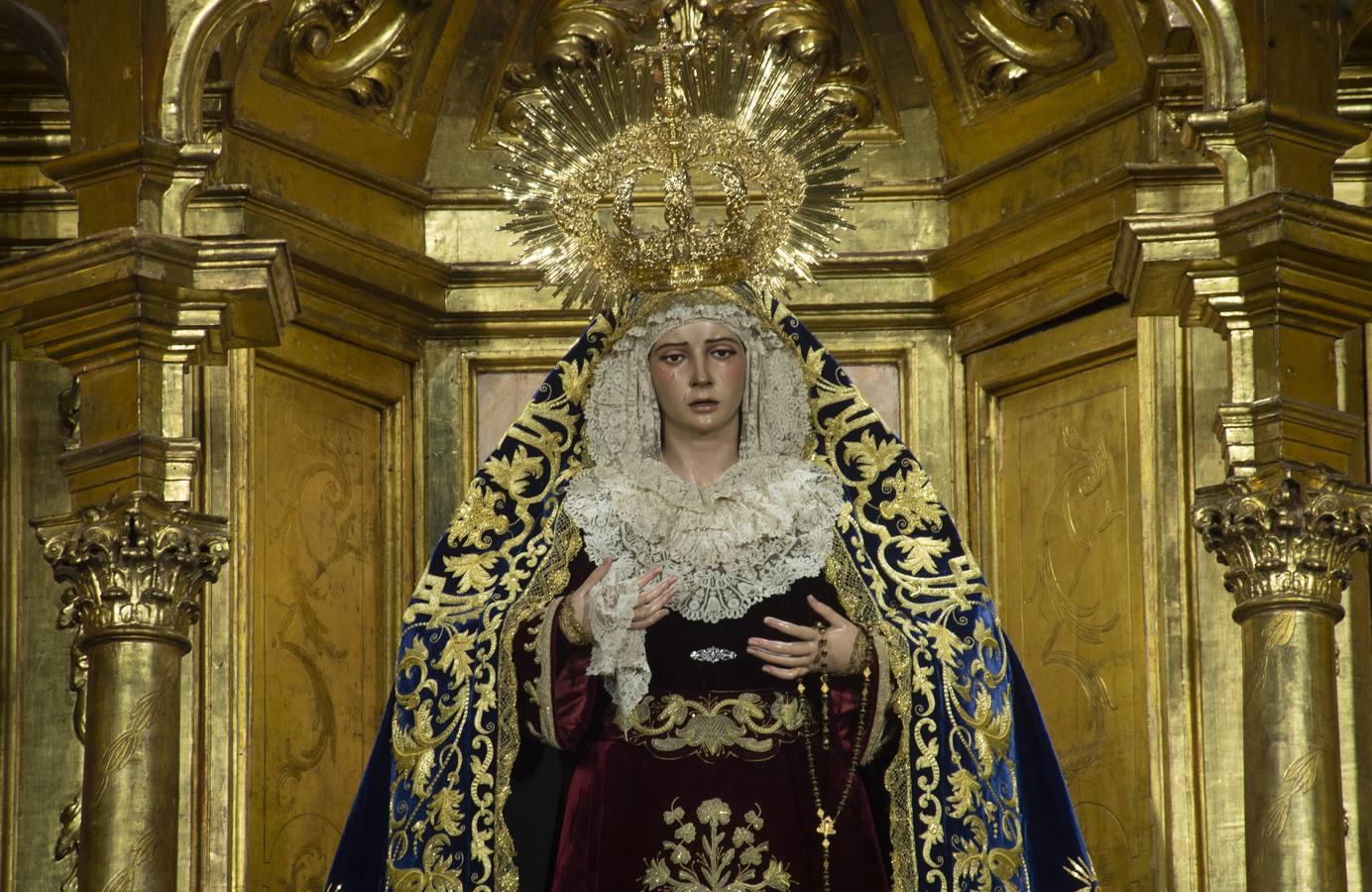 La Virgen de las Penas de Santa Marta en el altar mayor de San Andrés