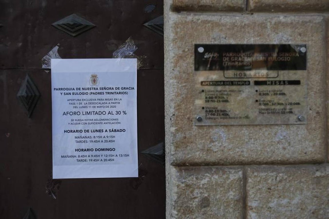 La visita al Rescatado en el primer viernes con los templos abiertos, en imágenes