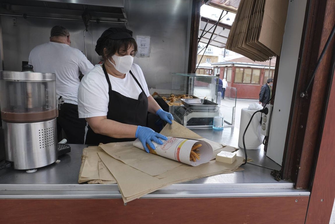 FOTOS: Un sábado gaditano entre el miedo y el regreso a la normalidad