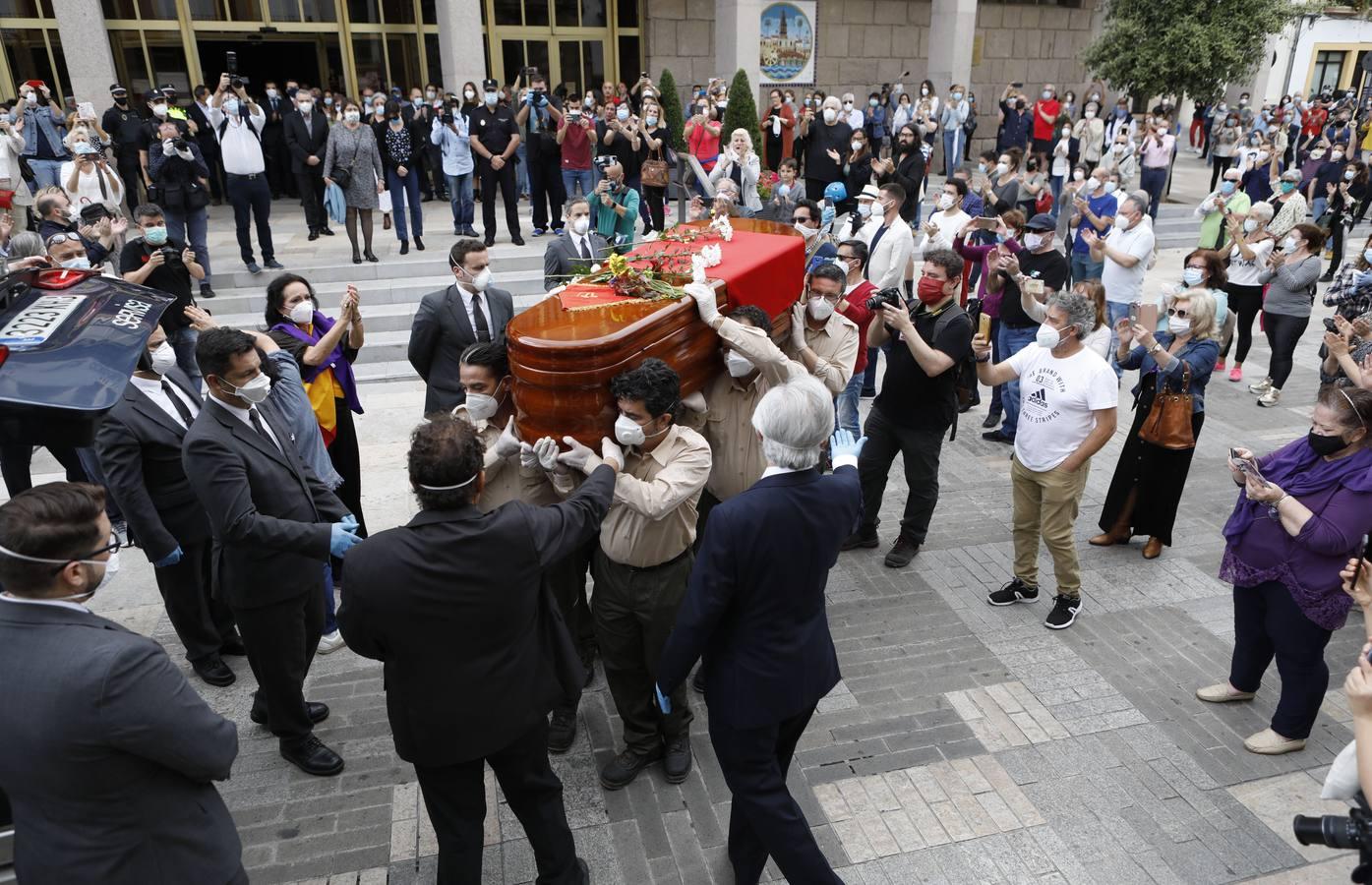 La despedida de la sociedad de Córdoba a Julio Anguita, en imágenes