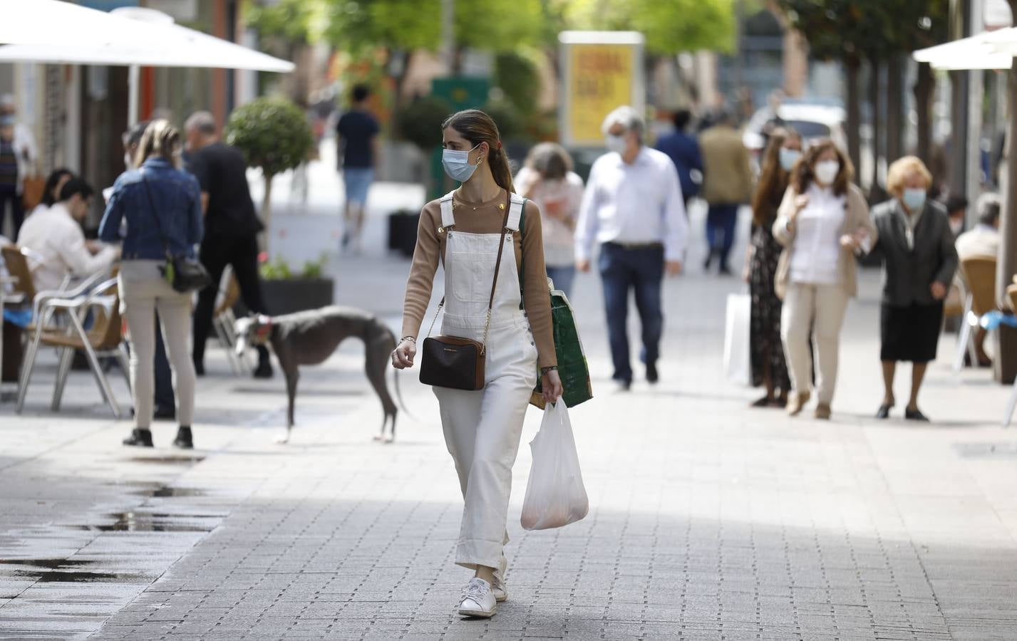 Córdoba recupera el pulso del fin de semana en la Fase 1, en imágenes