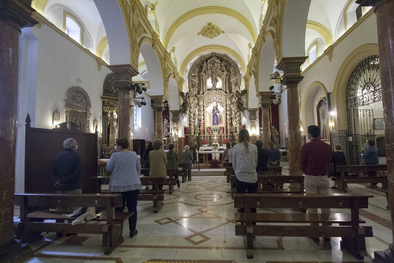 Primer domingo de misas en Sevilla durante la fase 1