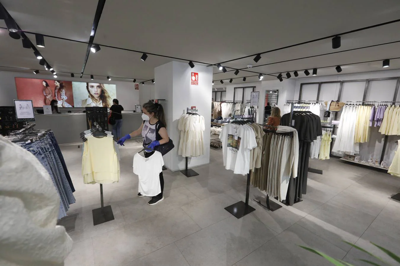 La apertura de tiendas en Córdoba de más de 400 metros, en imágenes