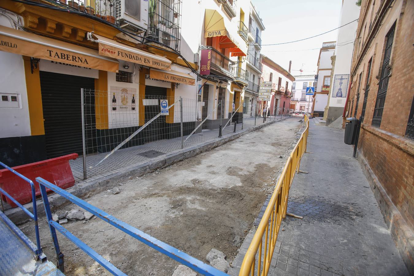 Las obras para la peatonalización de Mateos Gago continúan avanzando en los tres tramos contemplados