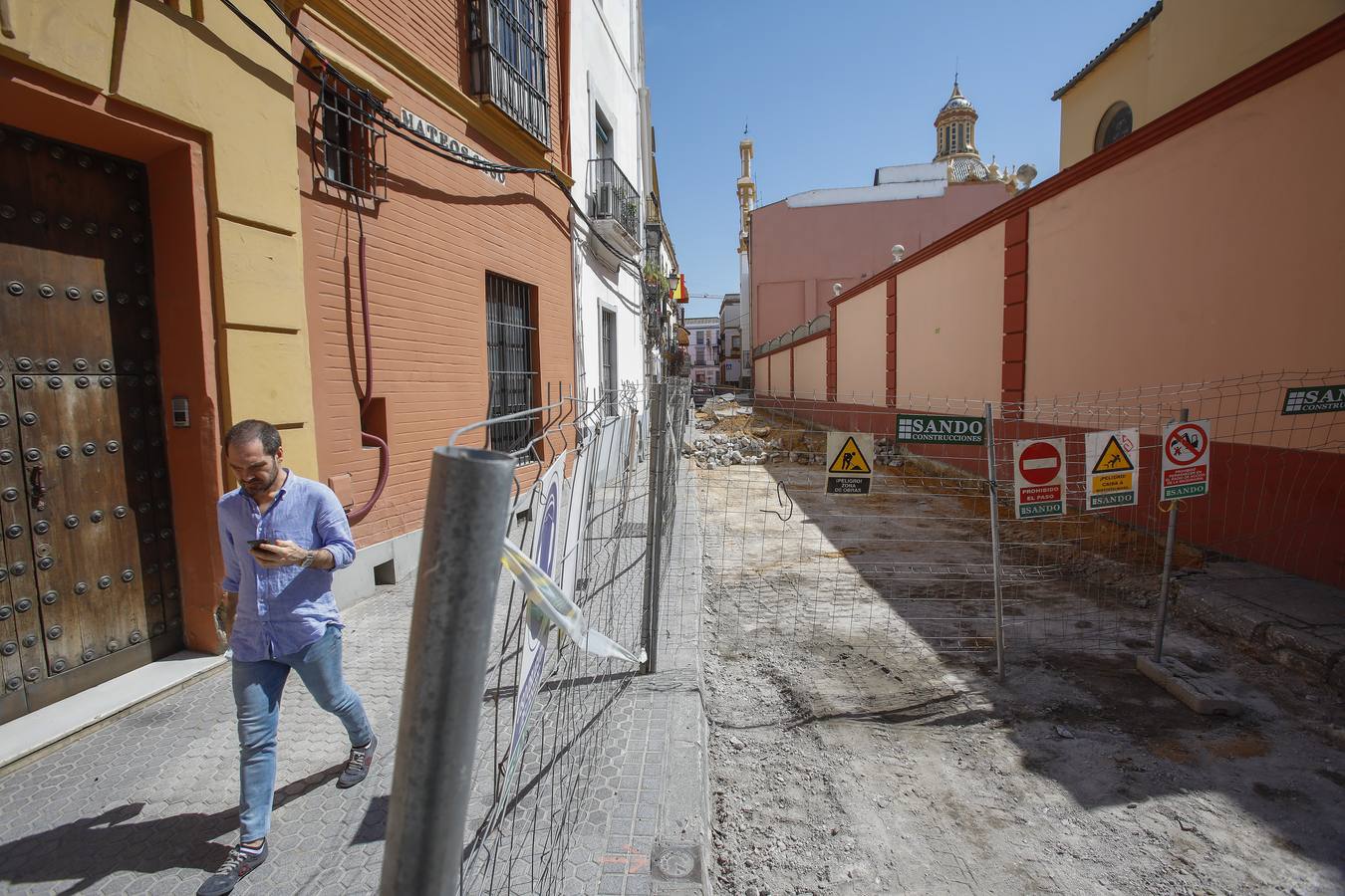 Las obras para la peatonalización de Mateos Gago continúan avanzando en los tres tramos contemplados