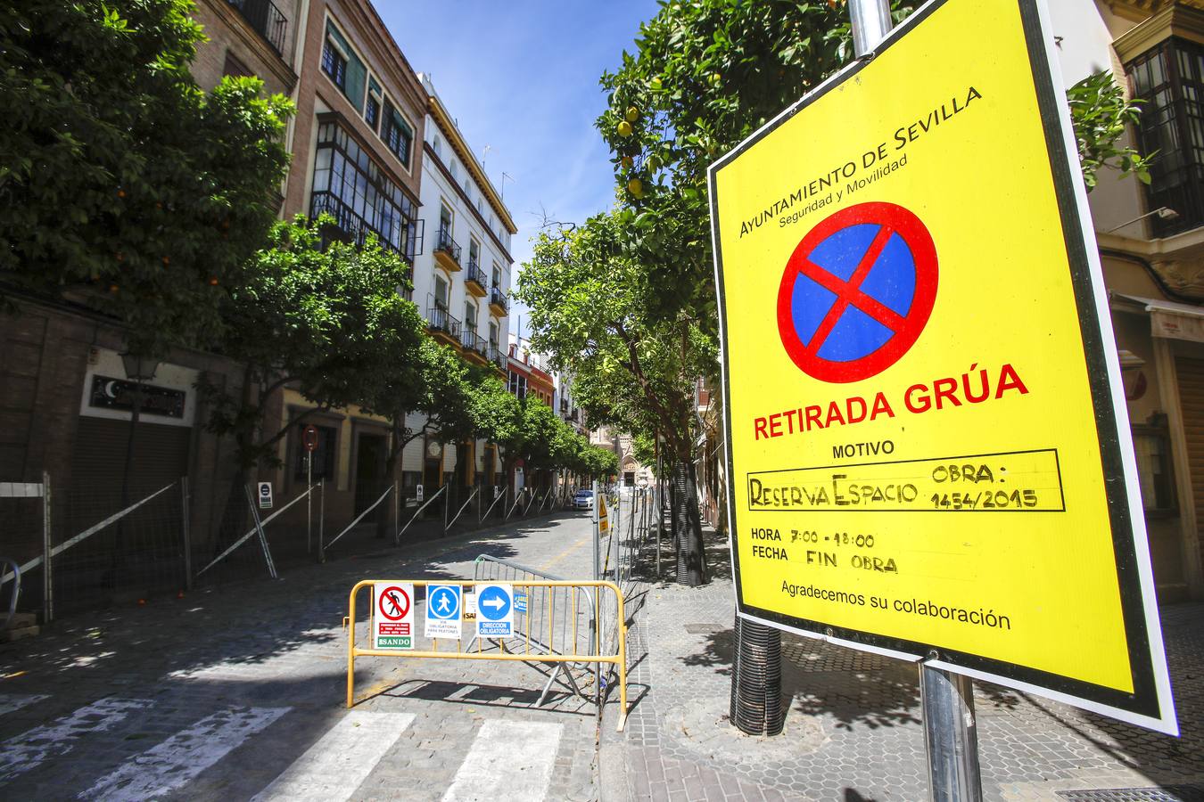 Las obras para la peatonalización de Mateos Gago continúan avanzando en los tres tramos contemplados