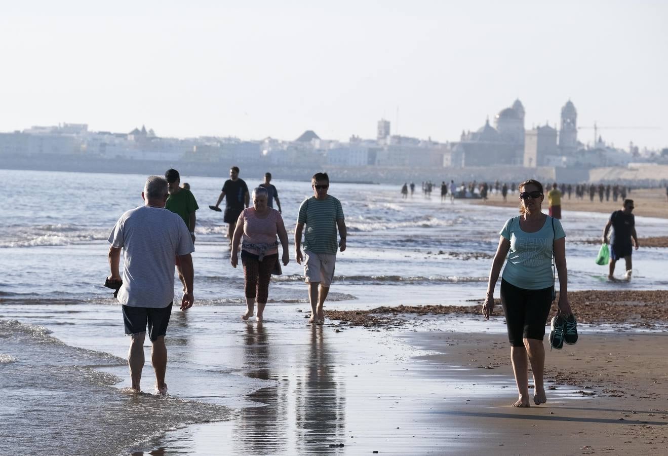 FOTOS: Cuenta atrás para disfrutar un poco más de las playas de Cádiz