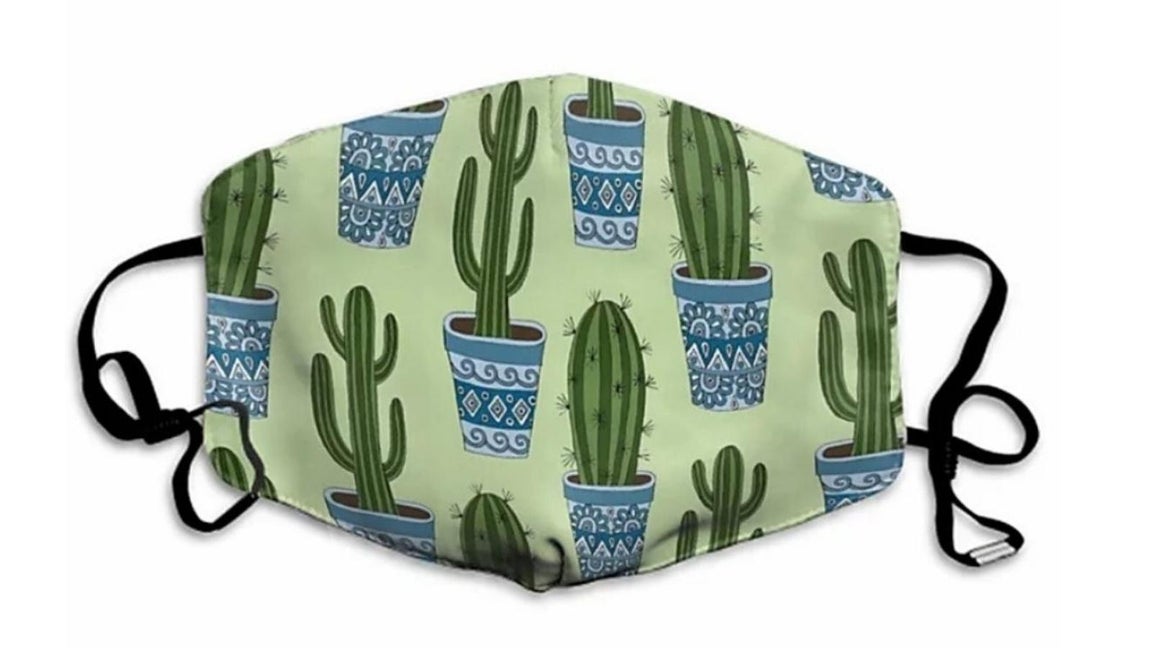 Norther. Ideal para los que buscan un modelo divertido. Esta firma española ha apostado por prints coloridos y desenfadados para que puedas combinarlas con todo. Está equipada con dos filtros de carbón activado con protección reemplazable de 5 capas y clip nasal en forma de M. Precio: 19,50€