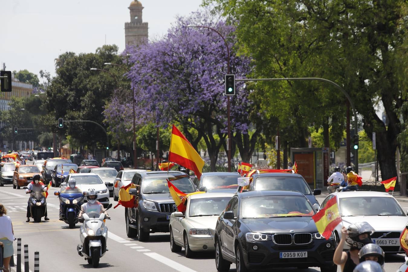 Éxito de la caravana de protesta convocada por Vox en Sevilla