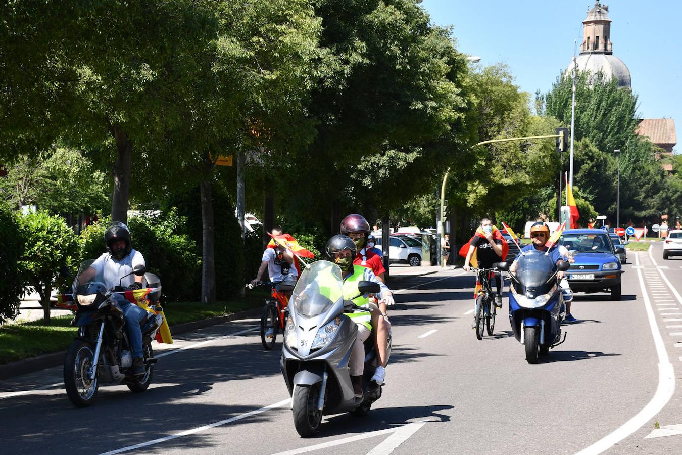 220 coches en la caravana de Vox en Talavera