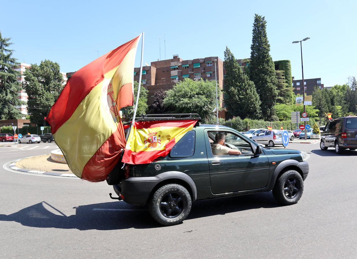 220 coches en la caravana de Vox en Talavera