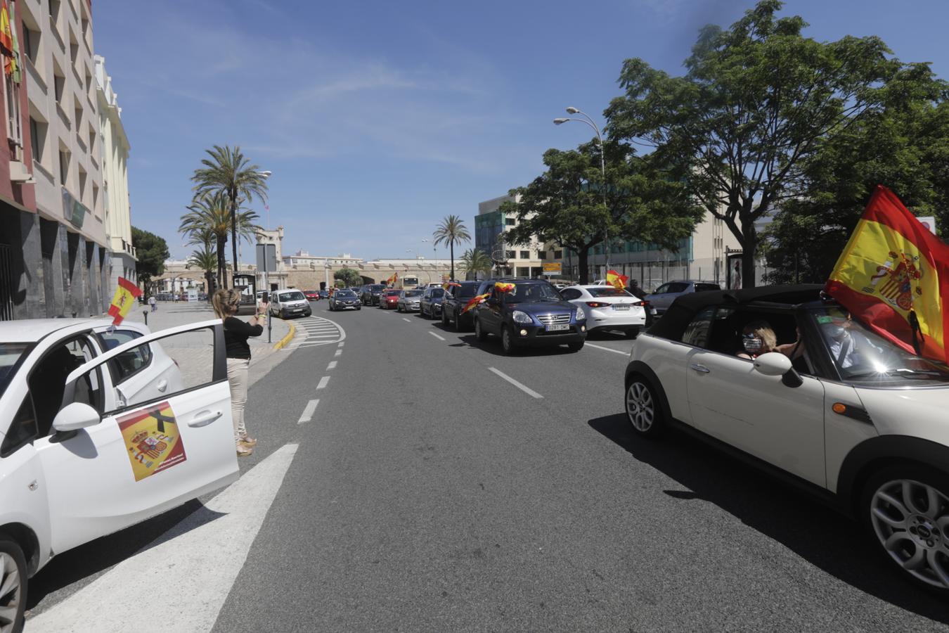 FOTOS: La caravana de Vox en Cádiz pide la dimisión de Sánchez