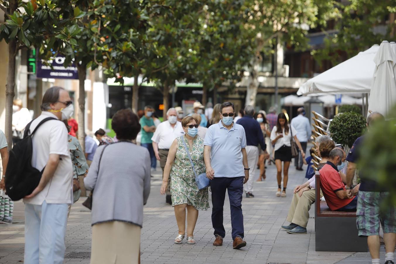 El ambiente en la calle el primer día de la fase 2 en Córdoba, en imágenes