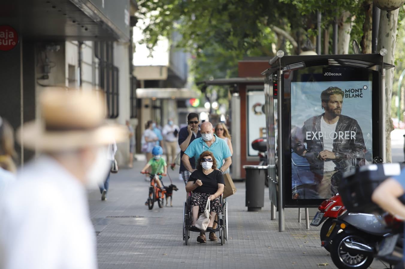 El ambiente en la calle el primer día de la fase 2 en Córdoba, en imágenes