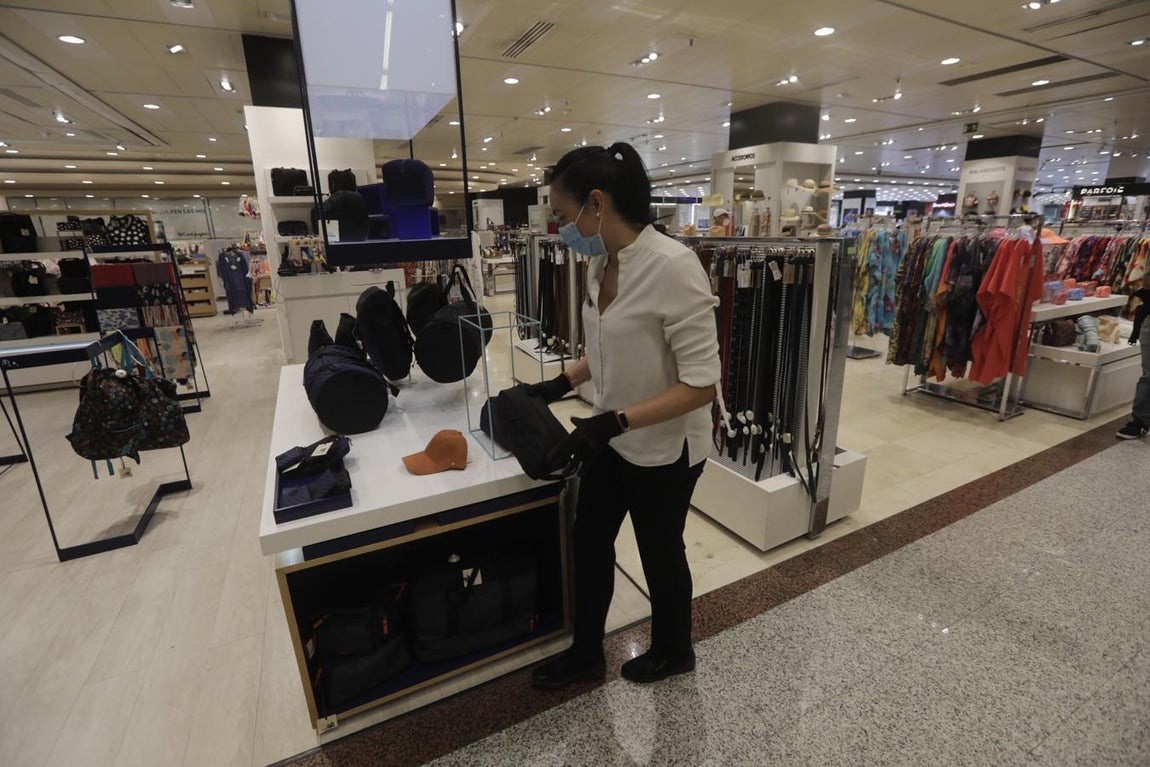 FOTOS: Así vive Cádiz el primer día en la fase 2