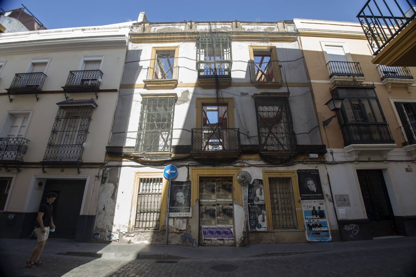 Las casas «fantasma» del Centro de Sevilla: 25 años con okupas y en la