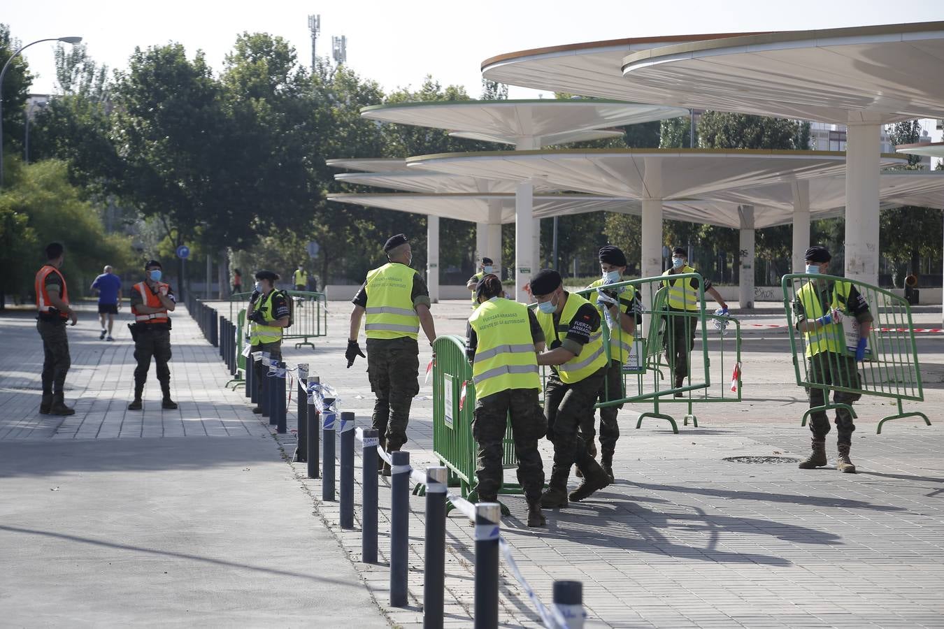 La retirada del dispositivo para los test en las Setas en Córdoba, en imágenes