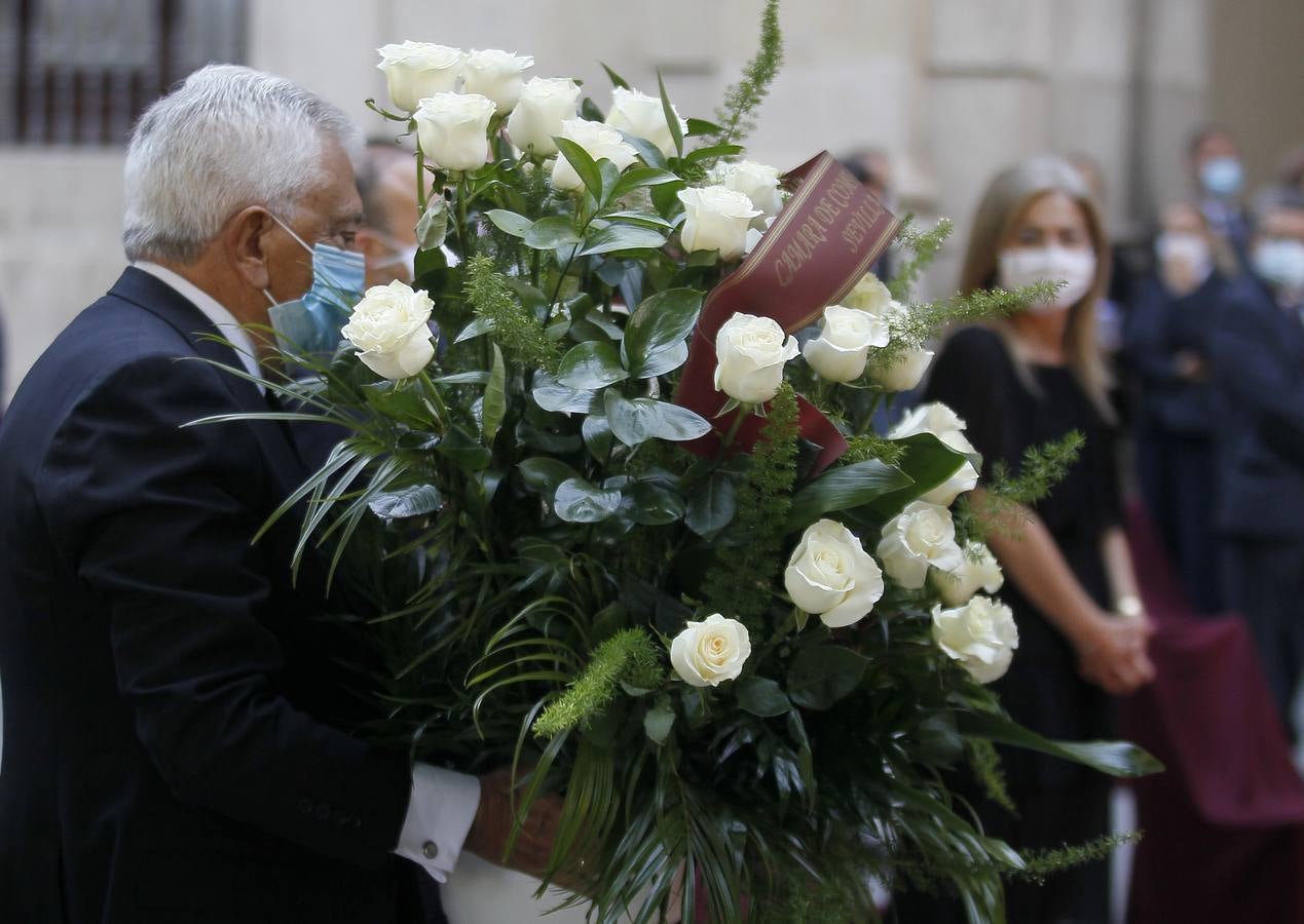 El homenaje de Sevilla a las víctimas del coronavirus en el día de San Fernando (I)