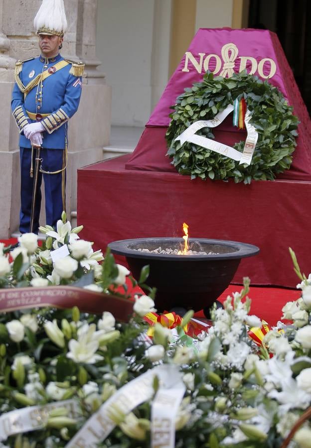 El homenaje de Sevilla a las víctimas del coronavirus en el día de San Fernando (I)