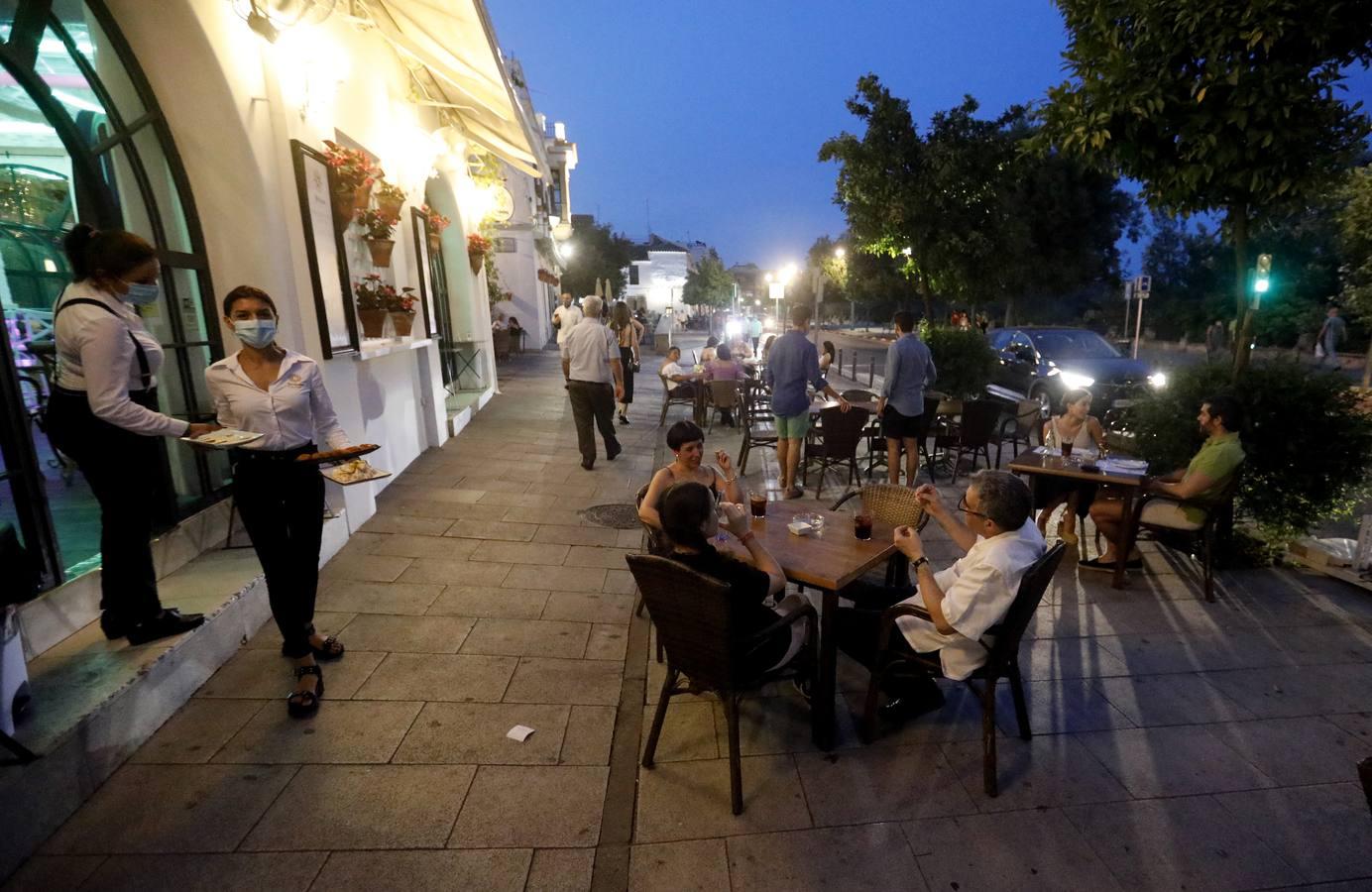 El ambiente de la desescalada en las terrazas de la Ribera de Córdoba, en imágenes