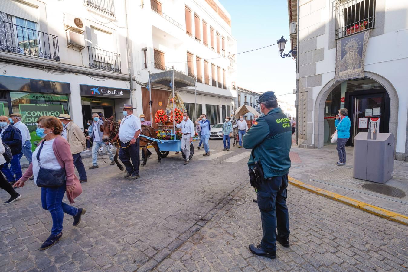 El traslado de la Virgen de Luna a Villanueva de Córdoba, en imágenes