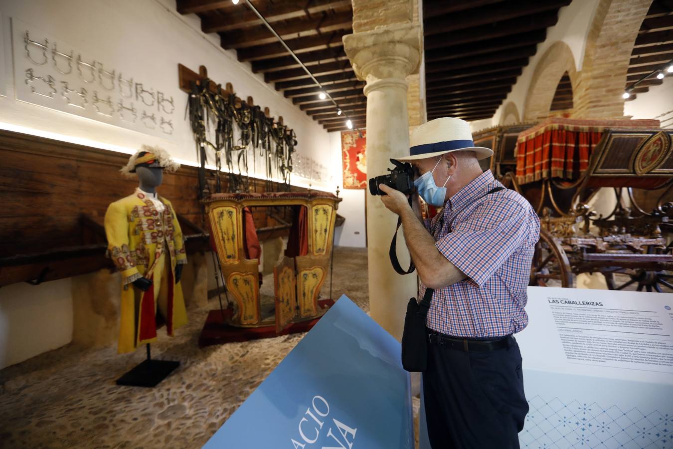 La reapertura de Viana y los Jardines del Alcázar de Córdoba, en imágenes