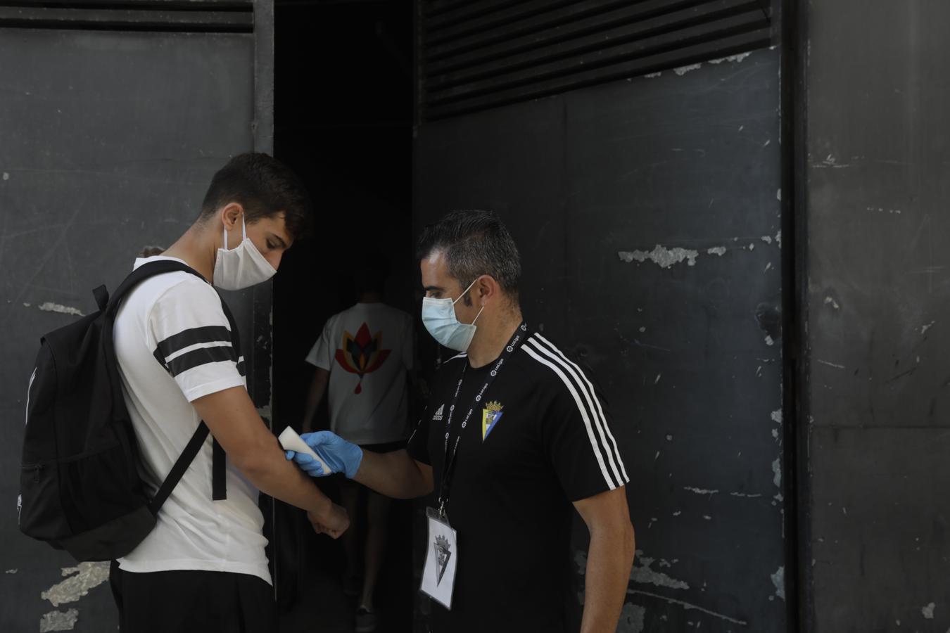 FOTOS: El Cádiz CF vuelve a entrenar en Carranza tras el parón por el coronavirus