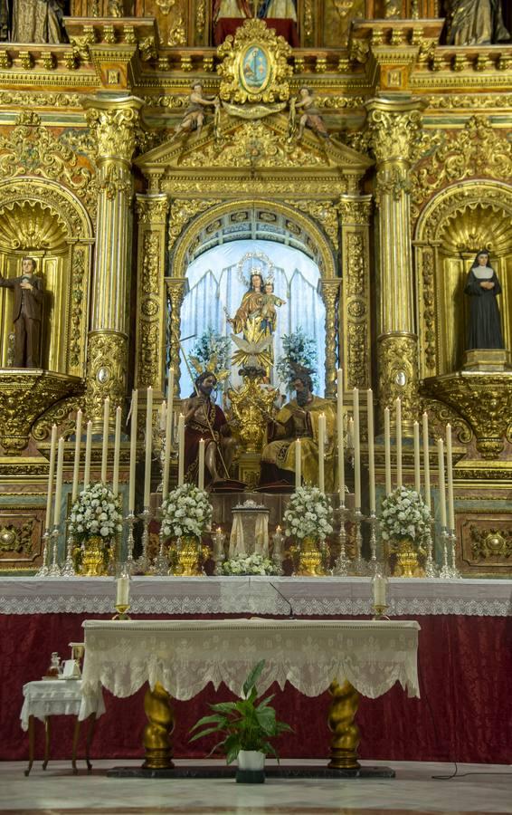 El Sagrado Decreto, en el altar mayor de la basílica de María Auxiliadora