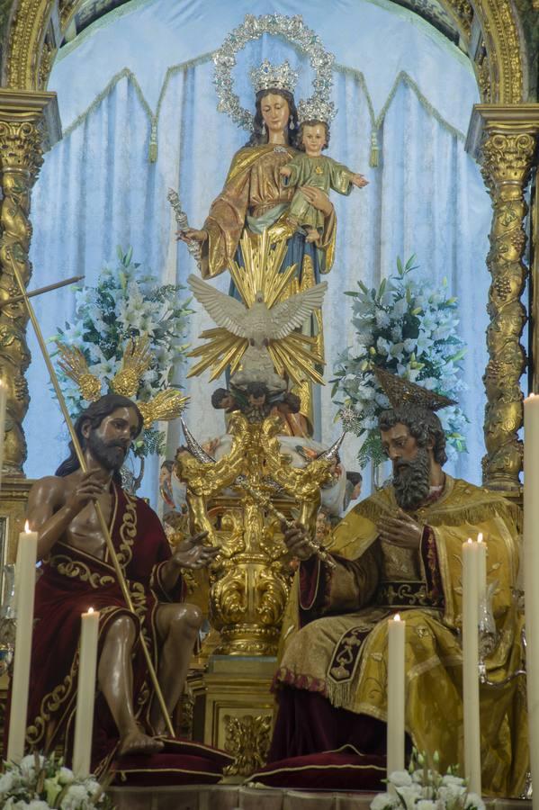 El Sagrado Decreto, en el altar mayor de la basílica de María Auxiliadora