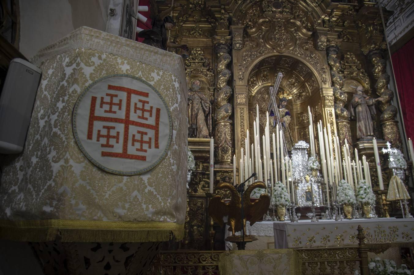 Altar de triduo eucaristíco del Silencio