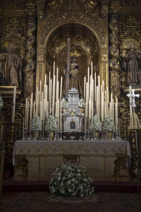 Altar de triduo eucaristíco del Silencio