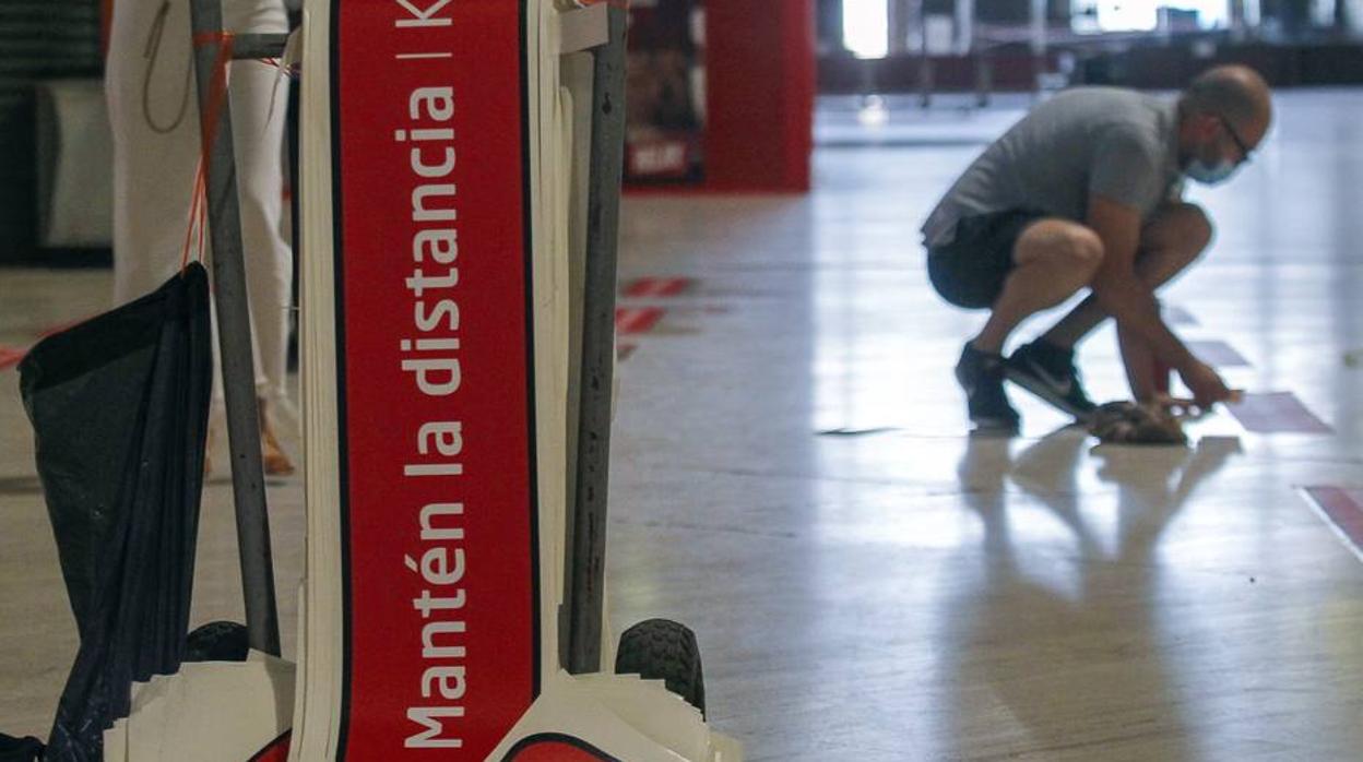 El aeropuerto de Sevilla toma medidas contra el coronavirus