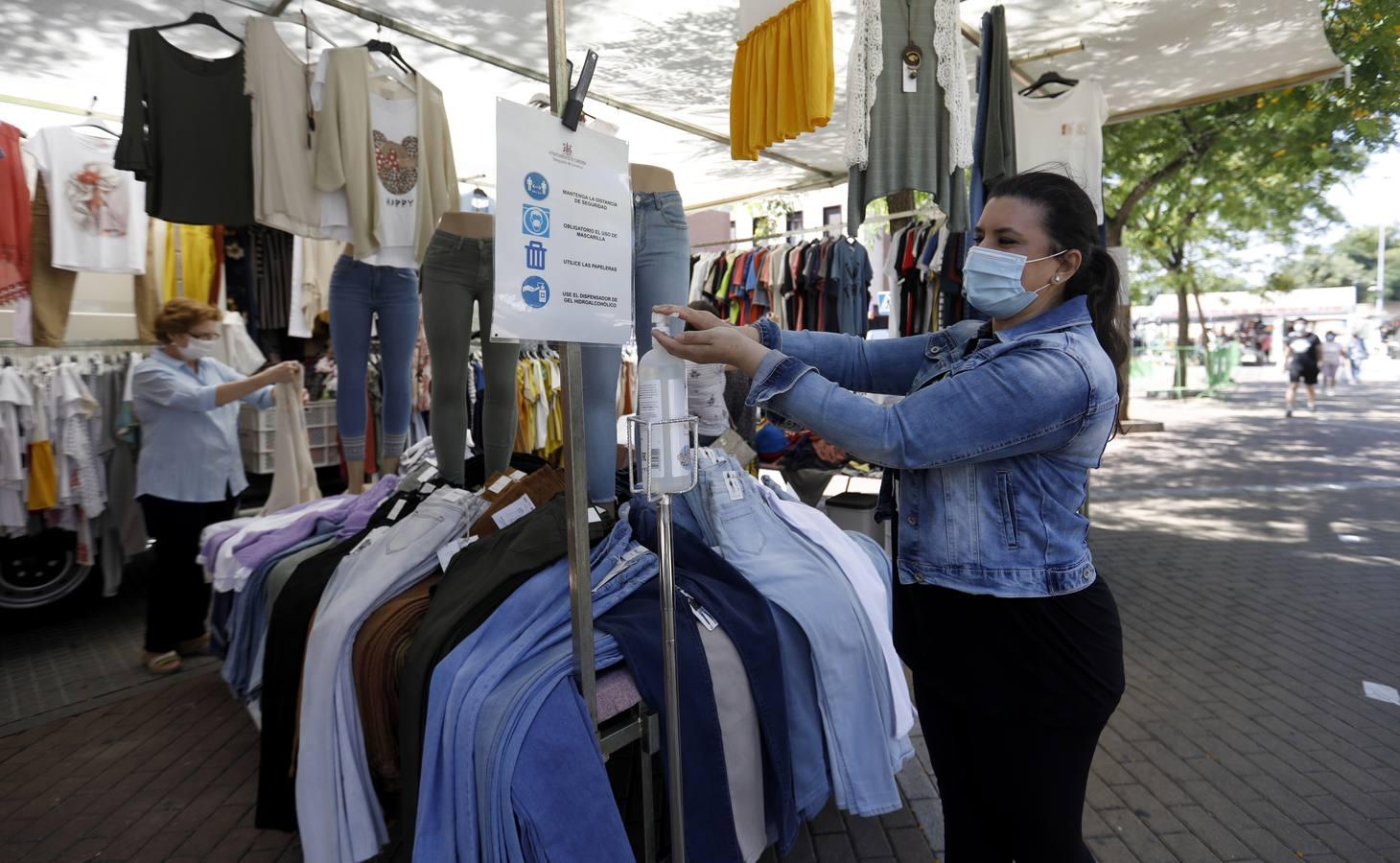 La vuelta de los mercadillos en Córdoba, en imágenes