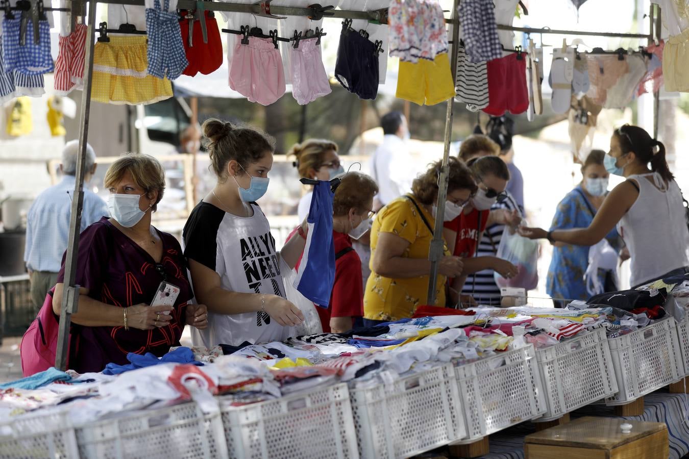 La vuelta de los mercadillos en Córdoba, en imágenes