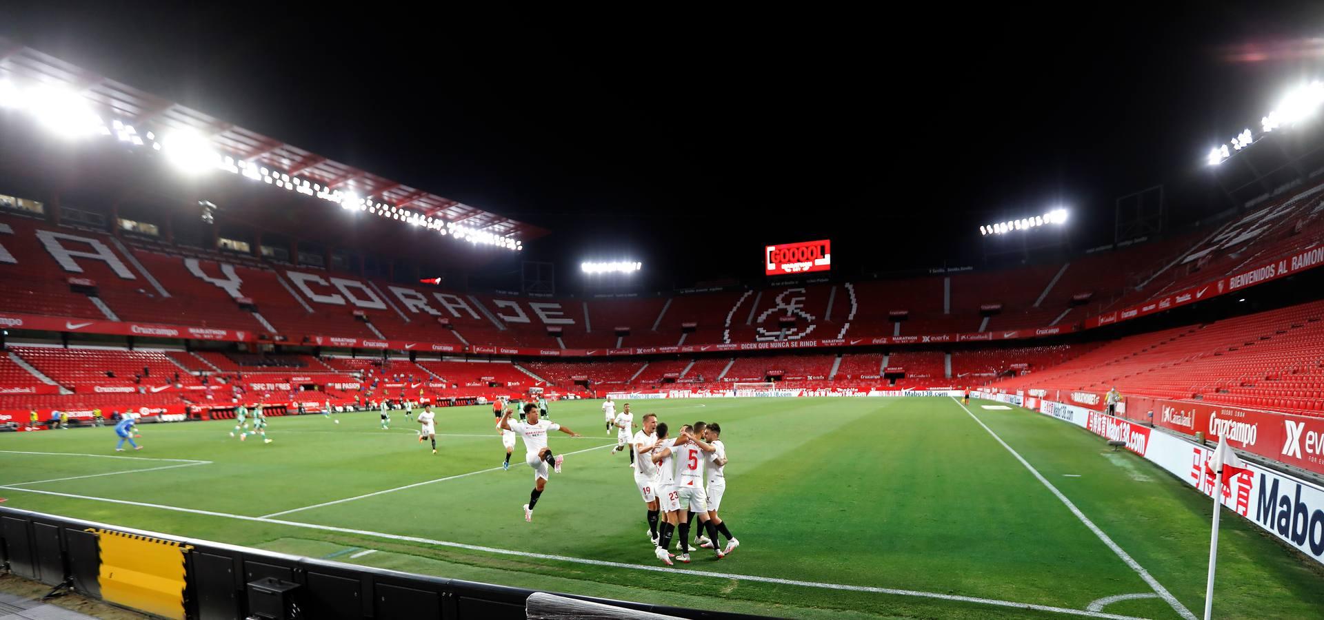 La victoria del Sevilla FC en el derbi contra el Betis, en imágenes