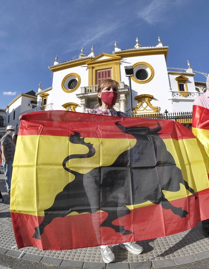 En imágenes, paseo taurino reivindicativo por las calles de Sevilla