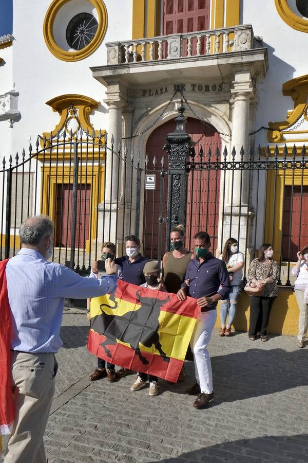 En imágenes, paseo taurino reivindicativo por las calles de Sevilla