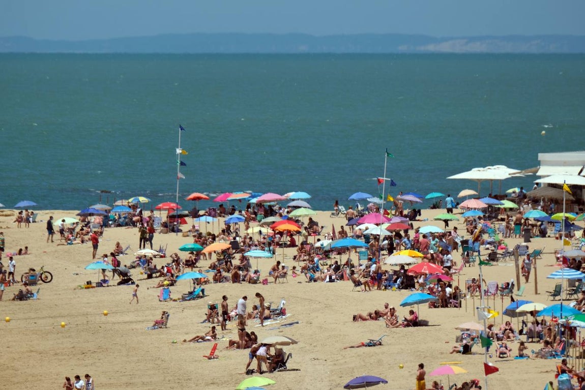Tranquilidad en la playa de Regla en Chipiona
