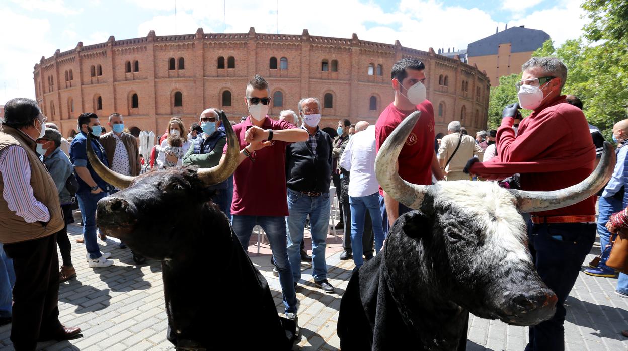 Centenares de personas dan su apoyo a la tauromaquia en Castilla y León