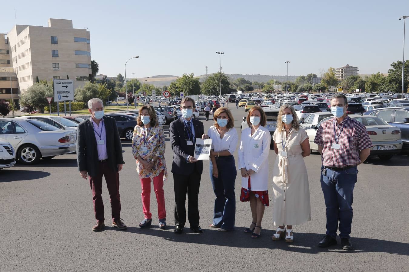 Así están los aparcamientos del hospital Reina Sofía de Córdoba, en imágenes