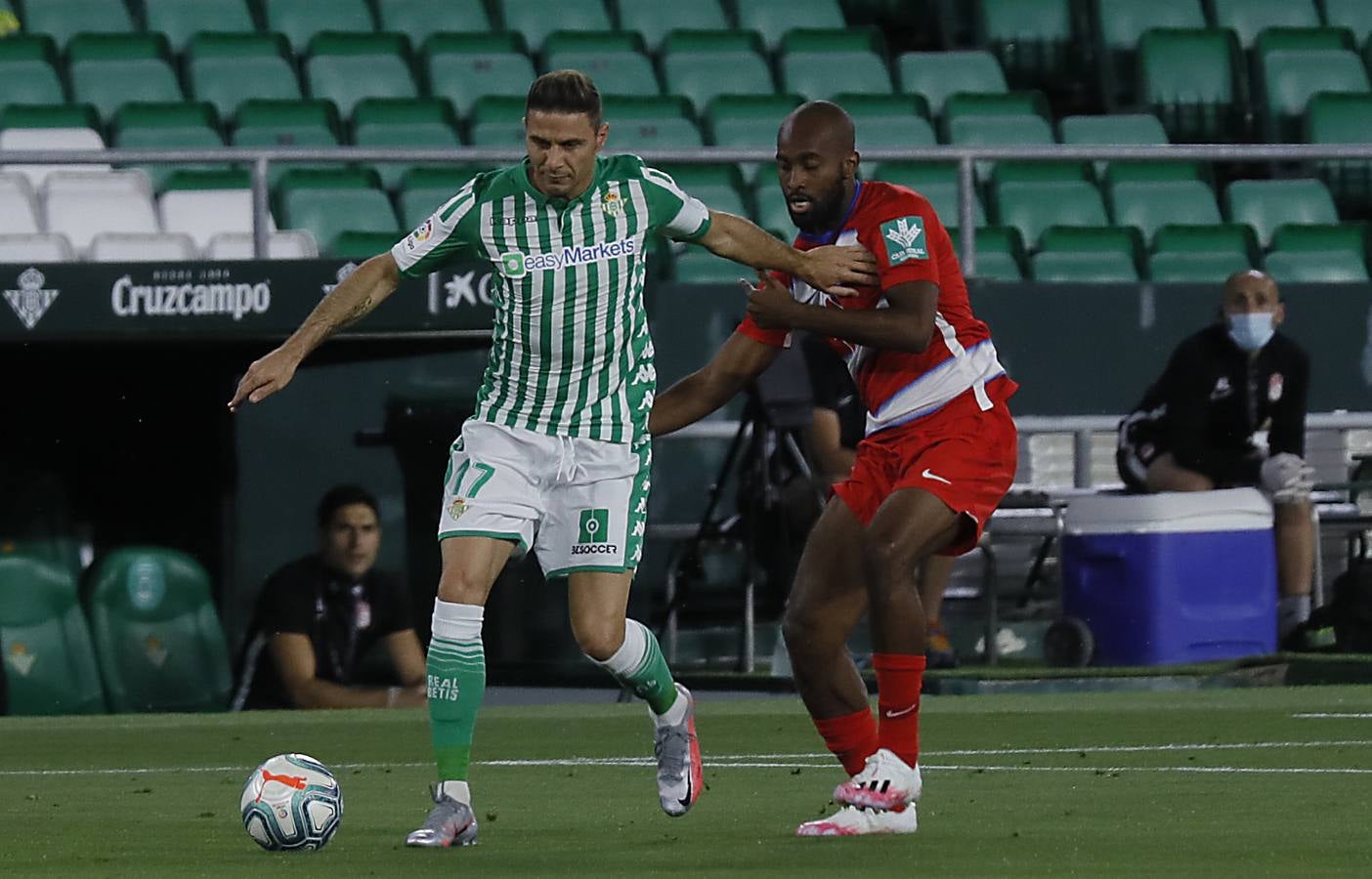 En imágenes, el Betis-Granada en el Villamarín