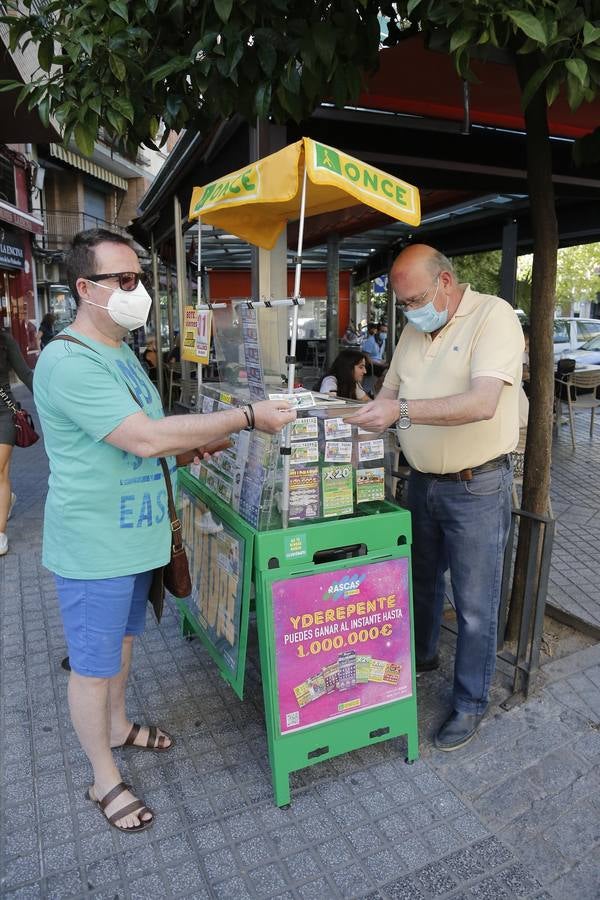 La vuelta de la venta de cupones de la ONCE en Córdoba, en imágenes