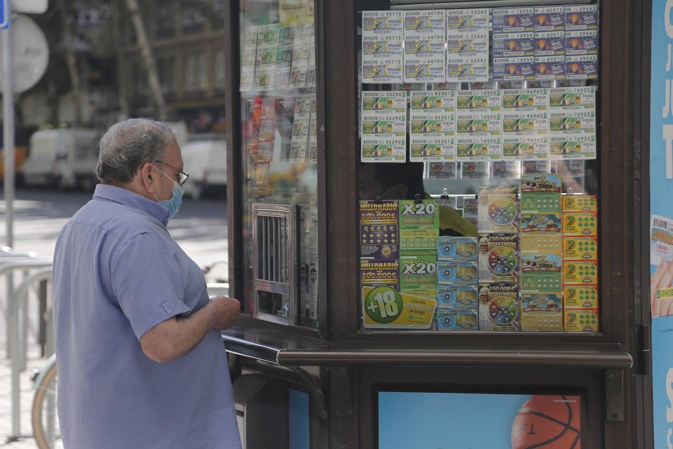 La vuelta de la venta de cupones de la ONCE en Córdoba, en imágenes