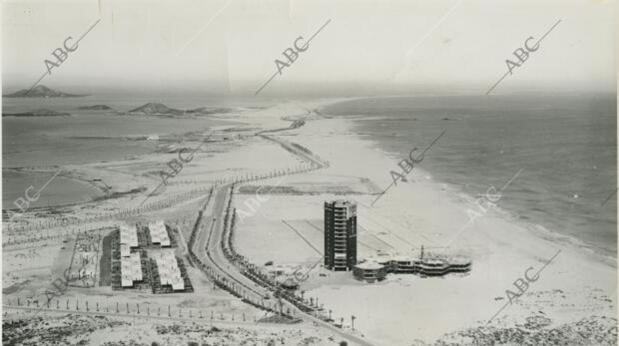 Así eran las playas españolas antes del auge del turismo